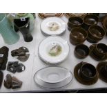 A SET OF FISH PLATES AND A SAUCE BOAT