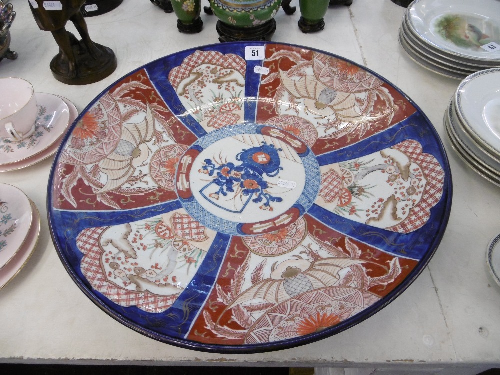 A LARGE IMARI CHARGER