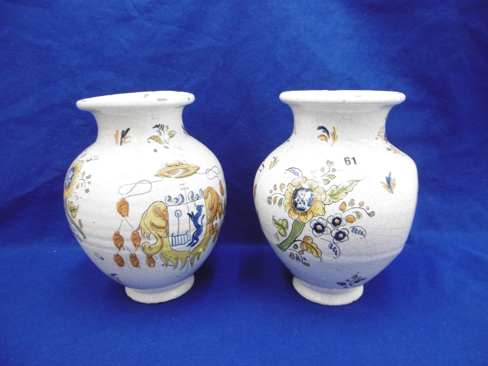 A PAIR OF CONTINENTAL VASES A/F - Image 3 of 4