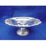 AN EDWARDIAN HM SILVER PIERCED TAZZA GOLDSMITHS AND SILVERSMITHS LTD 1904 WEIGHT 13.