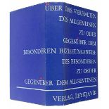 Roth, Dieter. Über das Verhalten des Allgemeinen zu oder gegenüber dem Besonderen bzw. des