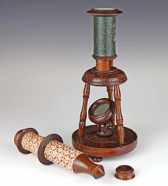 Vermessung - Geometrie - - Nürnberger Mikroskop um 1770. Obstholz gedrechselt, Papptuben mit - Image 4 of 4