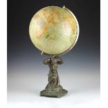 Globen - Astronomie - - Erdglobus von Paul Oestergaard. Berlin um 1900, bezeichnet "Erdglobus,