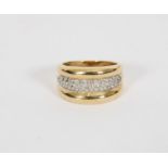 BAGUE DOUBLE JONC OR DIAMANTS En or jaune 18 K ornée de diamants 0,490 K. Pb : 8,50 g -