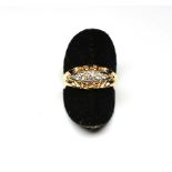 Bague or bicolore années 50 sertie d'une rangée de diamants ronds taille brillant [...]