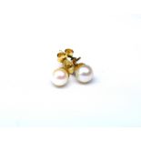 Paire de boucles d'oreilles or jaune ornée par 2 perles de culture naturelles [...]