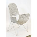 FAUTEUIL 1950 DE RAOUL GUYS A structure et piètement en métal laqué garni de [...]