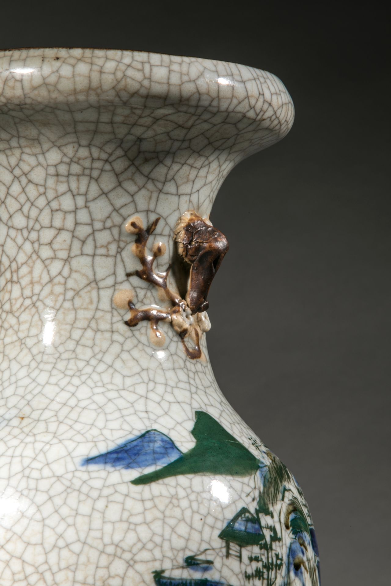Vase balustre en porcelaine de Nankin décoré d'un paysage montagneux sur glaçure [...] - Bild 2 aus 6