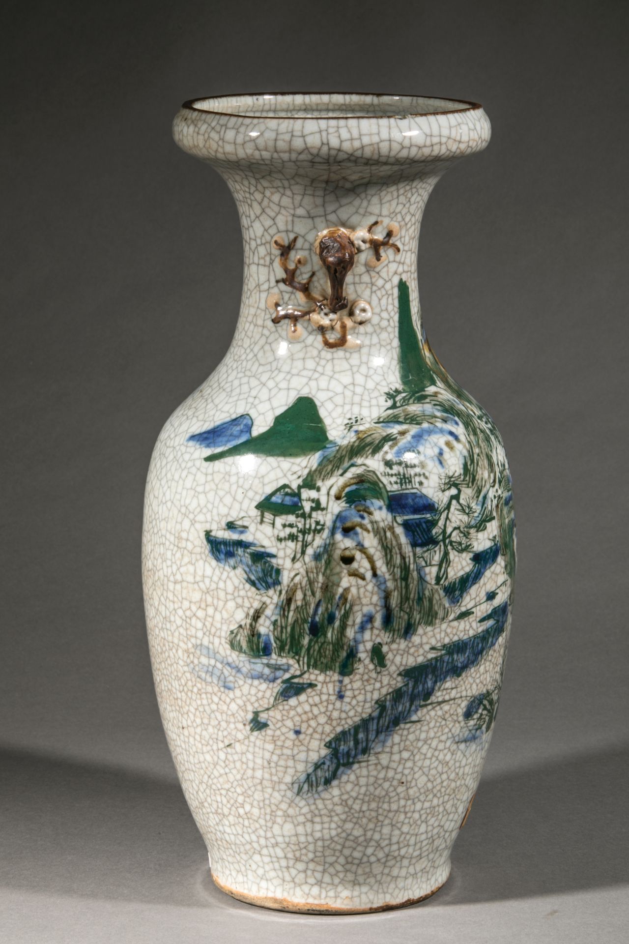 Vase balustre en porcelaine de Nankin décoré d'un paysage montagneux sur glaçure [...] - Bild 3 aus 6