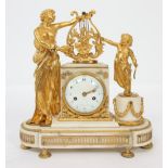 PENDULE "A LA LYRE" LOUIS XVI En marbre blanc et bronze doré, représentant une [...]