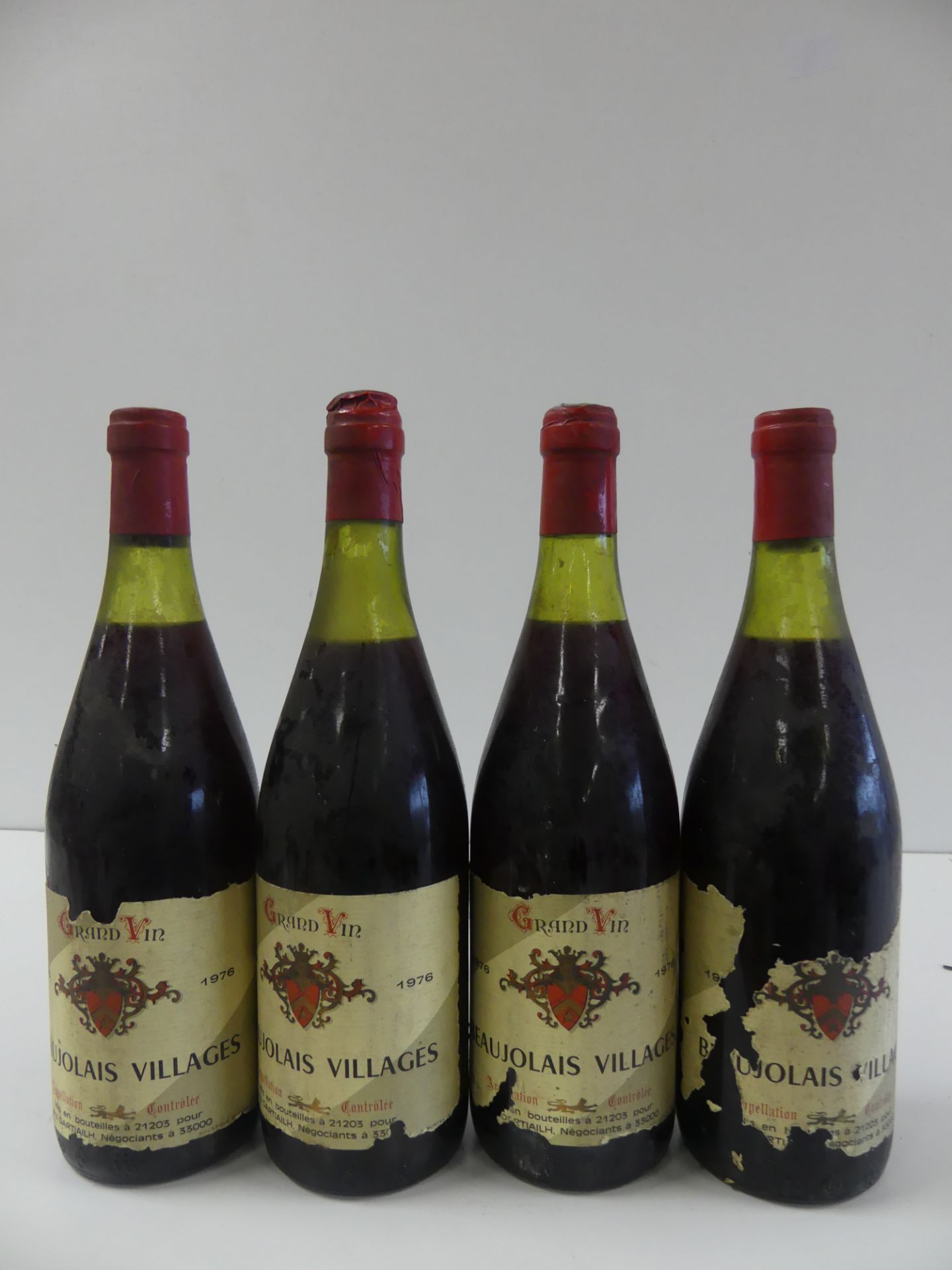 4 Beaujolais Villages Dartiailh 1976 (EA, ME) -