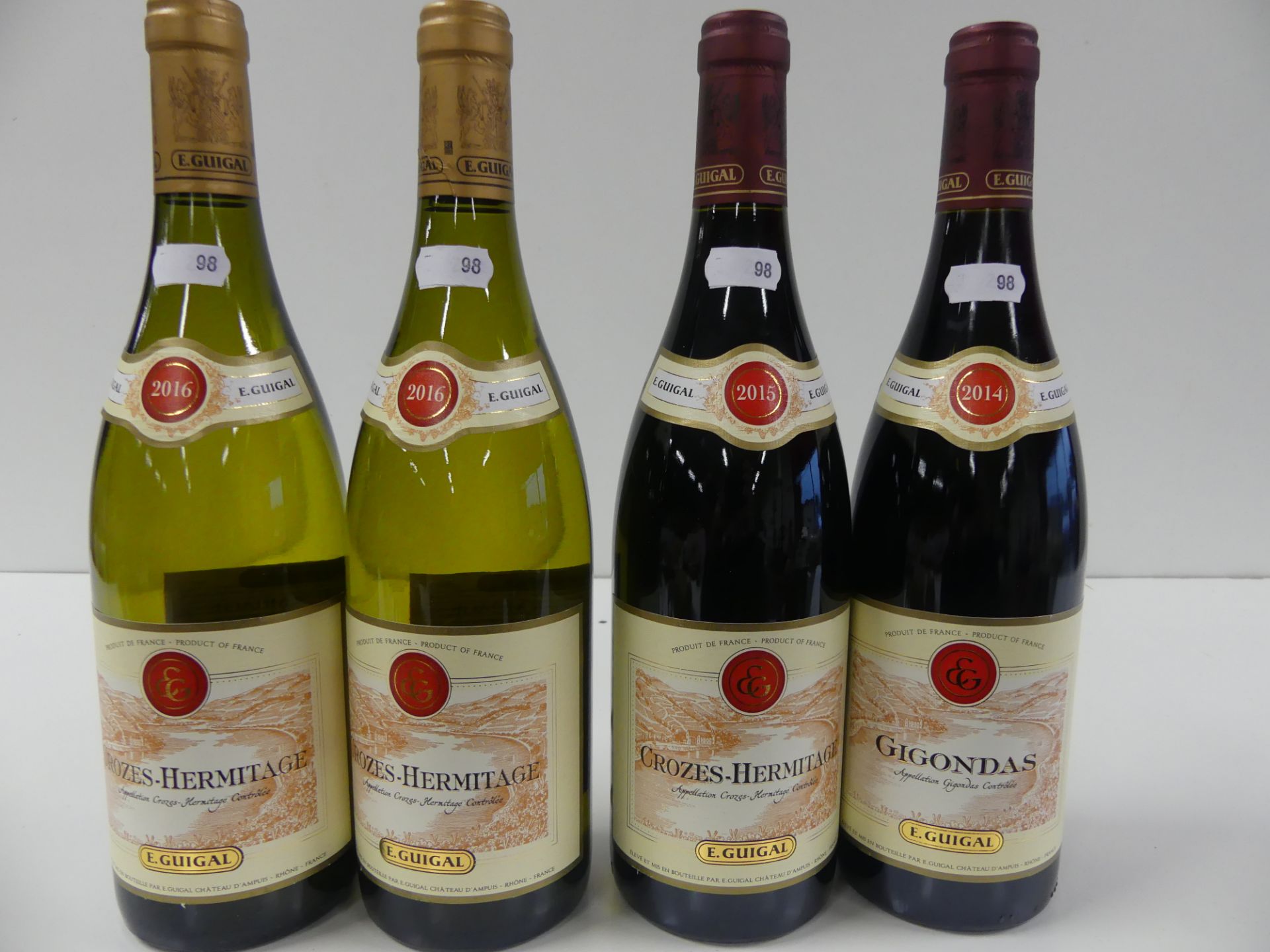 4 BTLES : 1 Crozes Hermitage Rouge E. Guigal 2015 ; 1 Gigondas E. Guigal 2014 ; 2 [...]