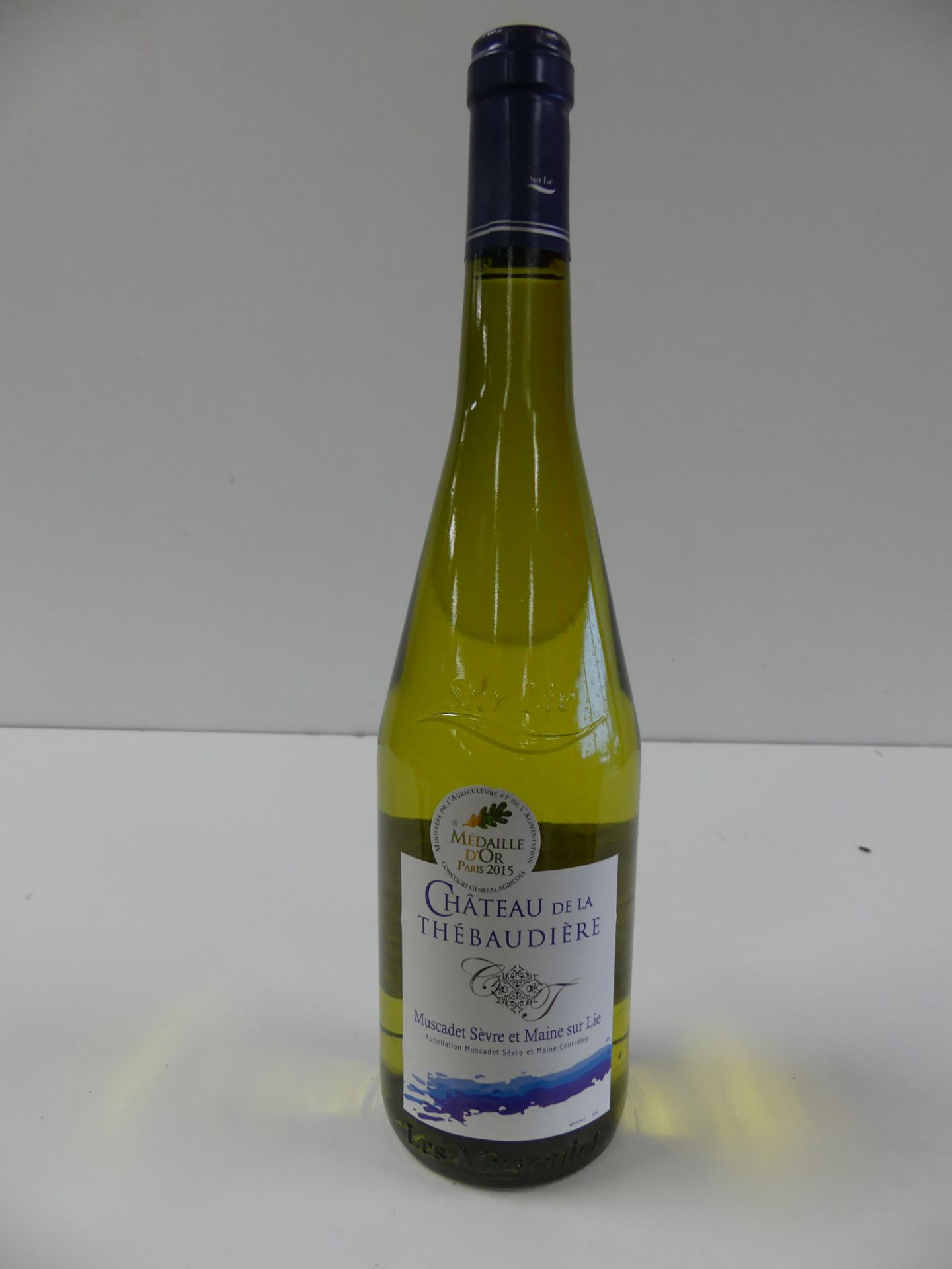 12 Château de la Thébaudière Muscadet Sèvre et Maine sur Lie Médaille d'Or 2014 -