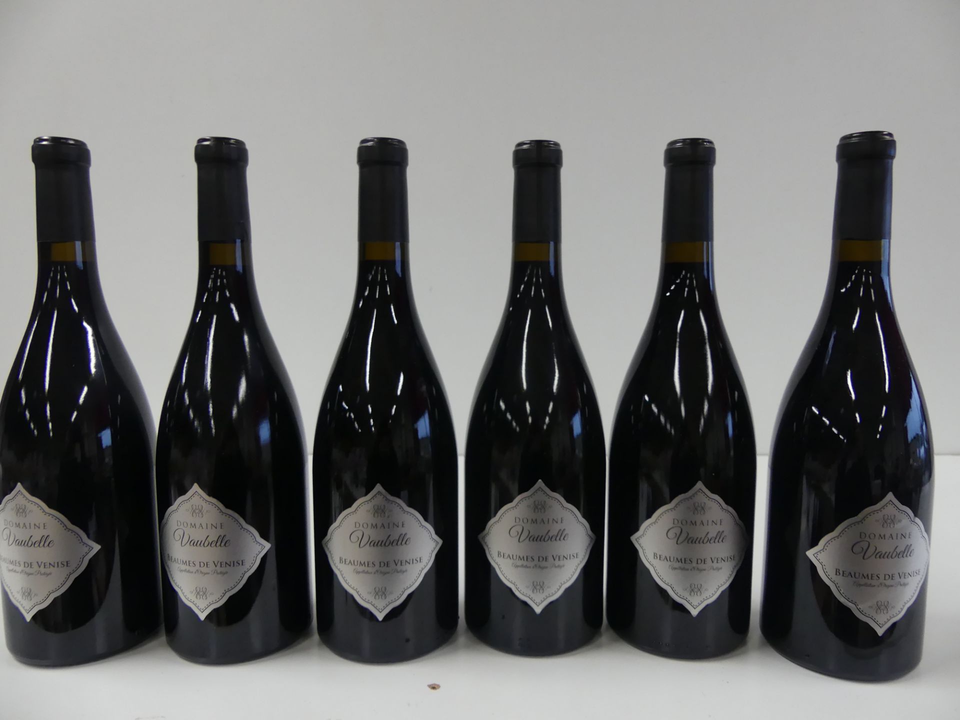 6 Beaume de Venise Domaine Vaubelle 2015 Btles lourdes -