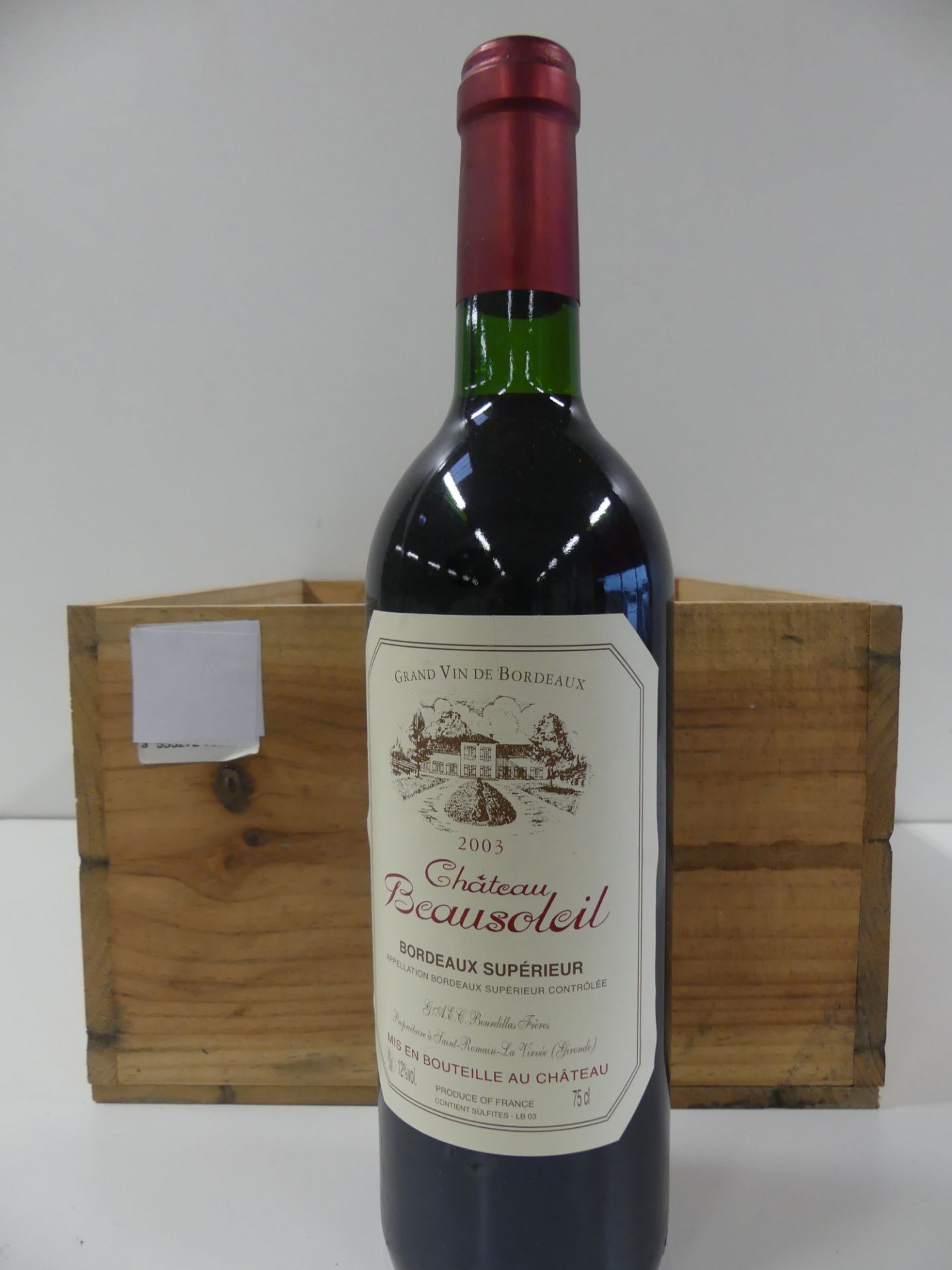 6 Château Beausoleil Bordeaux Supérieur Récoltant Caisse Bois Non d'Origine 2002 -