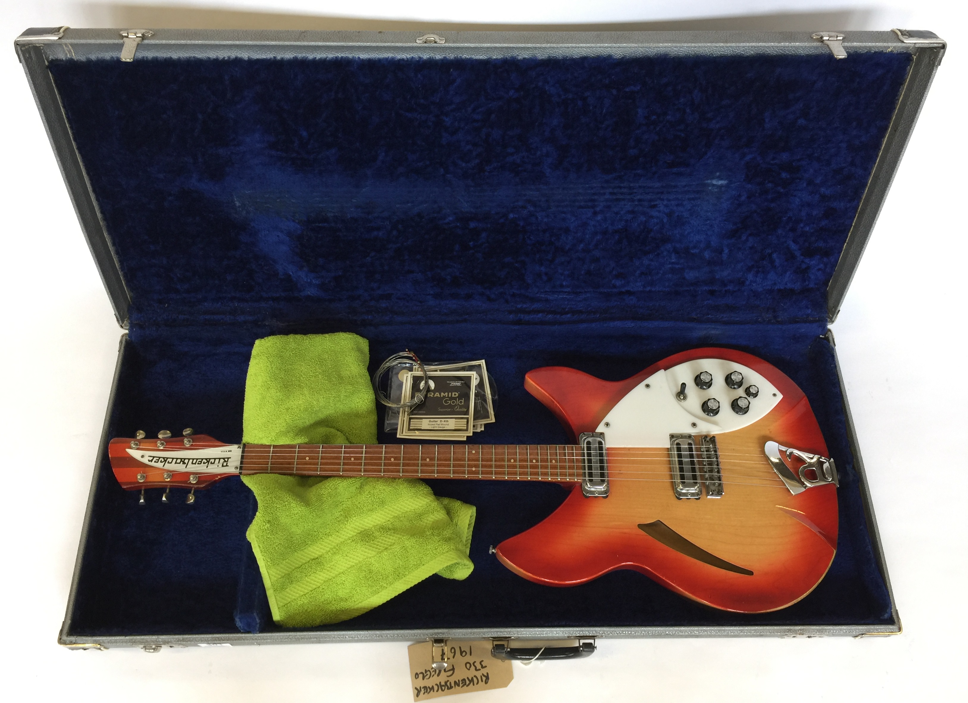 RICKENBACKER 330 FIREGLO 1967 - classic - Image 7 of 7