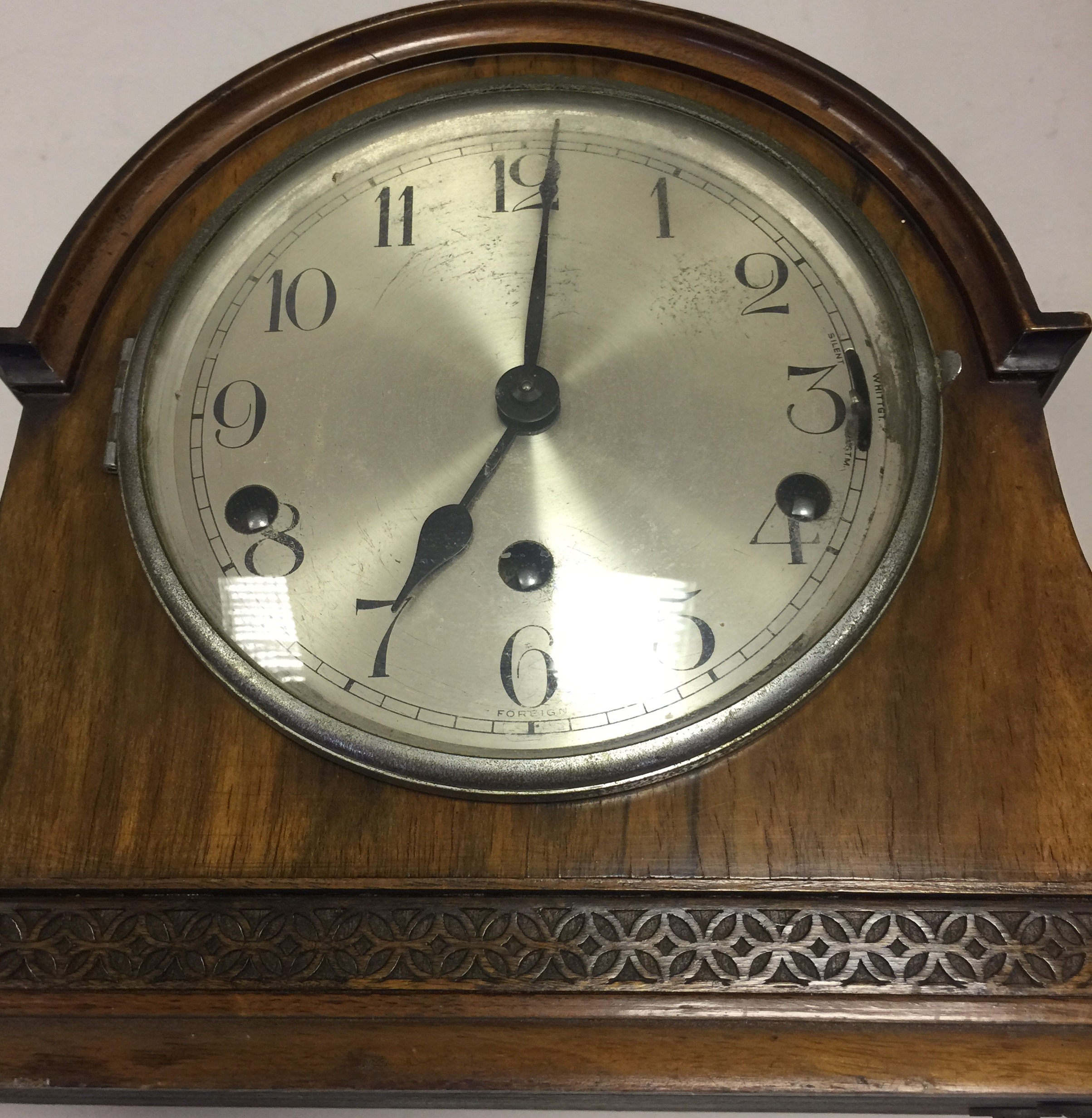 PAIR OF CLOCKS. An art deco style mantle clock with 'Westminster' chimes, marked 'Foreign' to face. - Image 3 of 4