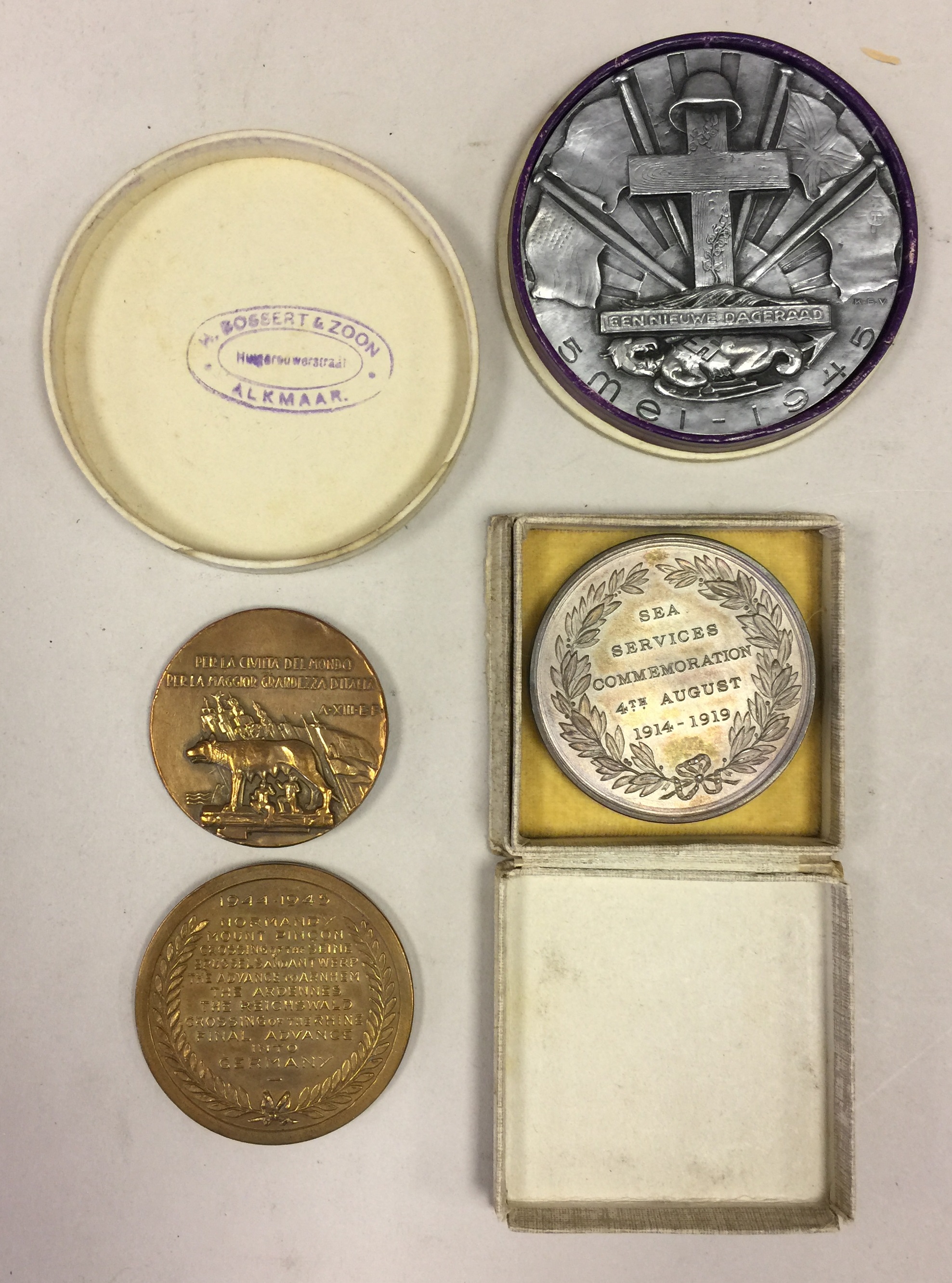 WAR MEDALLIONS. - Image 2 of 2