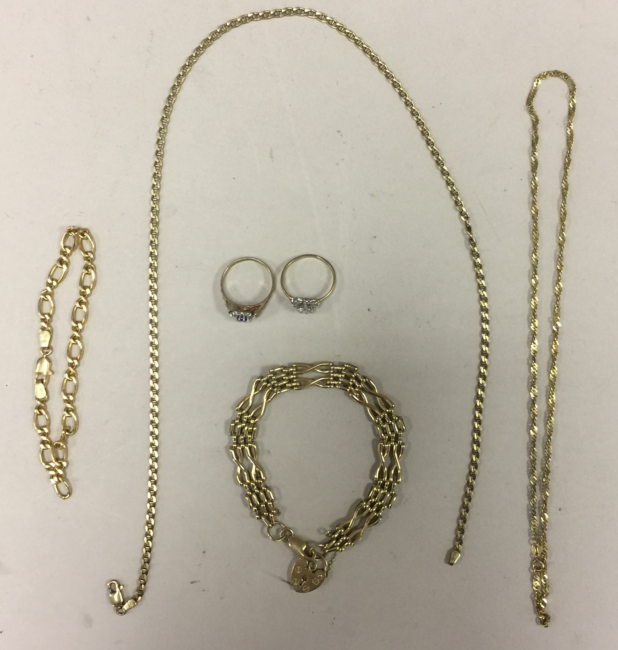 9ct GOLD JEWELLERY.