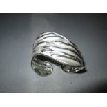 Modern silver bangle 27 g