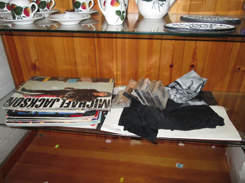 Assorted Michael Jackson ephemera : programmes, T shirt, poster, tapes etc.