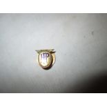 9 ct gold and enamelled badge Handley Page,