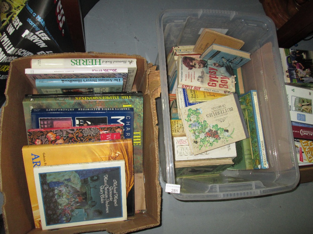 2 x boxes of books : Art themed