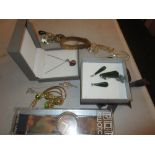 Bag o f assorted costume and other jewellery : silver necklace, jade earring and necklace set,