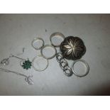 Costume jewellery : silver & other rings, gold inlaid brooch etc.