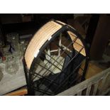 Modern wine rack & Korting Transmare radio