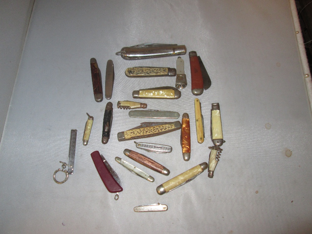 21 x vintage folding pocket pen knives,