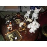 Assorted photographs, ornaments & decorative china,