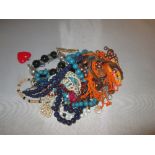 Bag costume jewellery : necklaces, brooches etc.