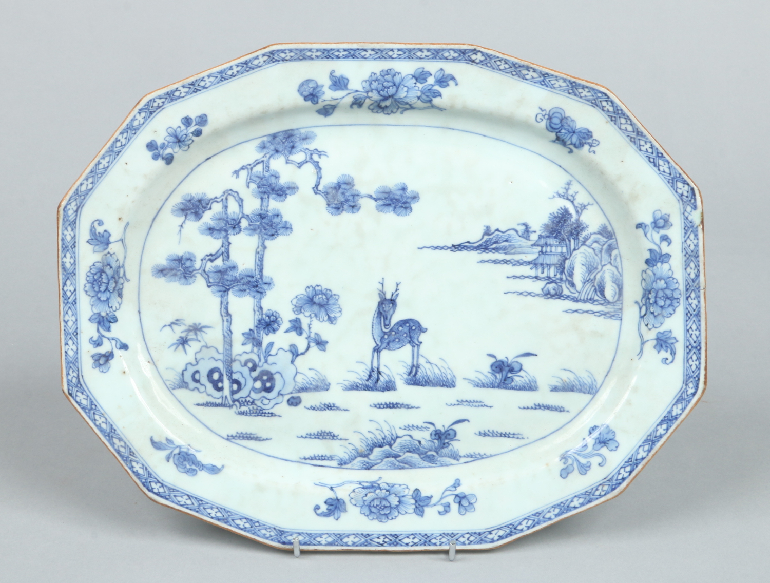 An 18th century Chinese export canted rectangular dish.