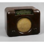 A Bush DAC90A bakelite valve radio.