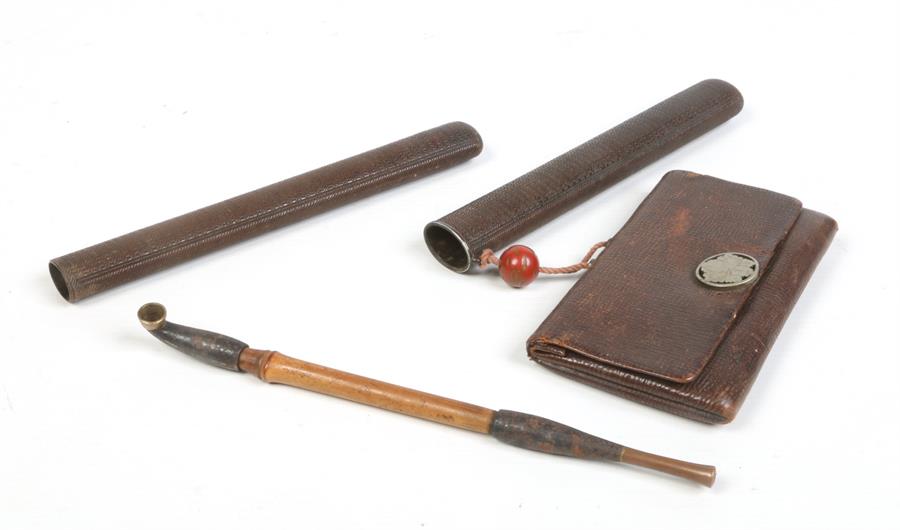 A Japanese Meiji period smoking set. Comprising kizuru, kizurusutsu and tonkotsu.