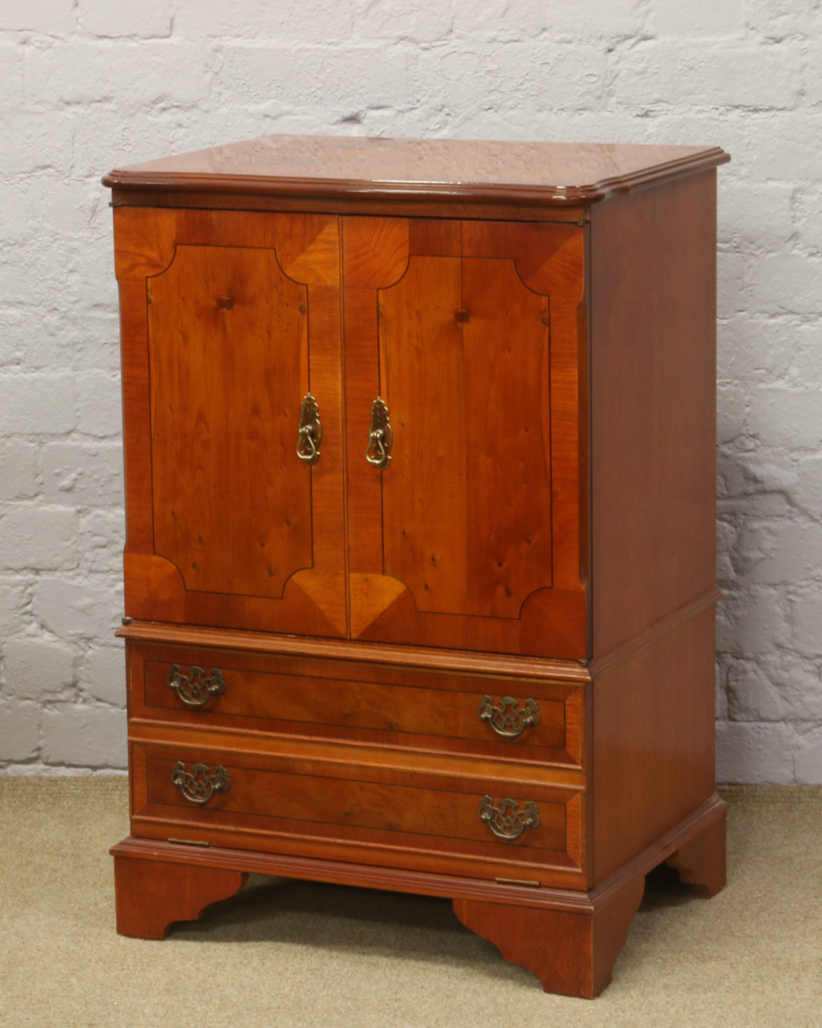 A yew wood astrigal glazed corner display cabinet, along with a matching T.V cabinet. - Image 2 of 3