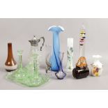 A quantity of collectable glass, including uranium Art Deco dressing table set, coloured art