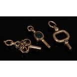 Three Victorian yellow metal pocket watch keys in bloodstone example.