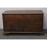 A Georgian oak mule chest. (Width 115cm, Depth 56cm, Height 66cm)Condition report intended as a