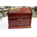 Jewellery box and miscellaneous jewellery