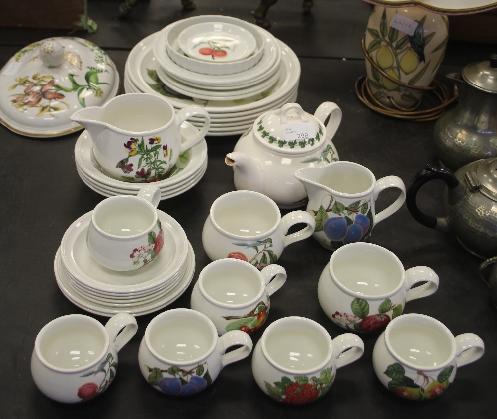 Portmeirion pattern service (one mug chipped)