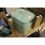 Enamelled bread bin