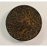 18th/19th Century papier mache snuff box, lid gilded with hunting scene