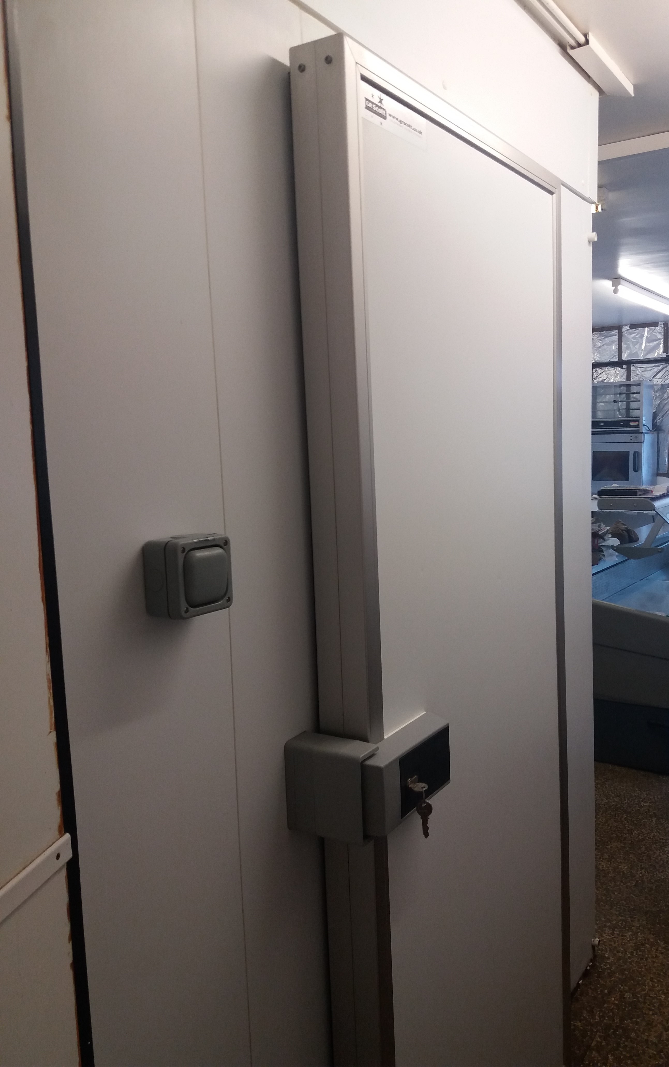 GR Scott cold room 1800mm x 1700mm x 2200mm h with Hawco refrigeration unit Mains hard-wired, - Image 4 of 4