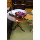 Oak Tilt Top Table