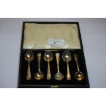 Cased set of 6 silver coffee spoons