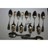 11 Scottish silver tea spoons 228q