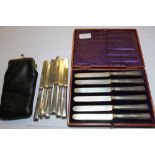 Cased silver handled tea knives and uncased