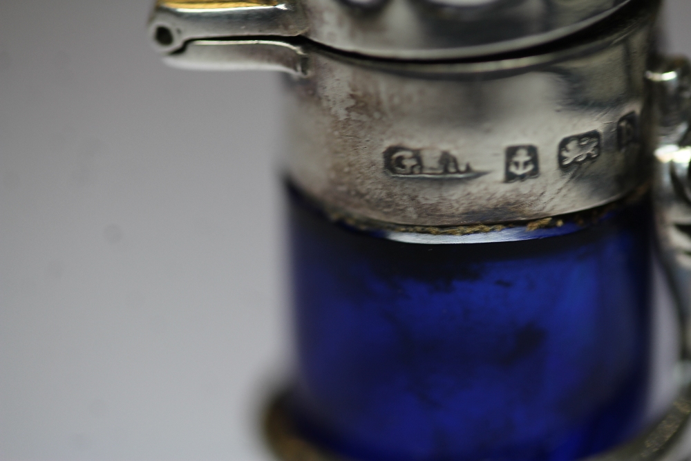 Edward VII silver mounted 'Bristol Blue' glass cylindrical scent bottle by G.E. Walton, Birmingham - Image 3 of 3